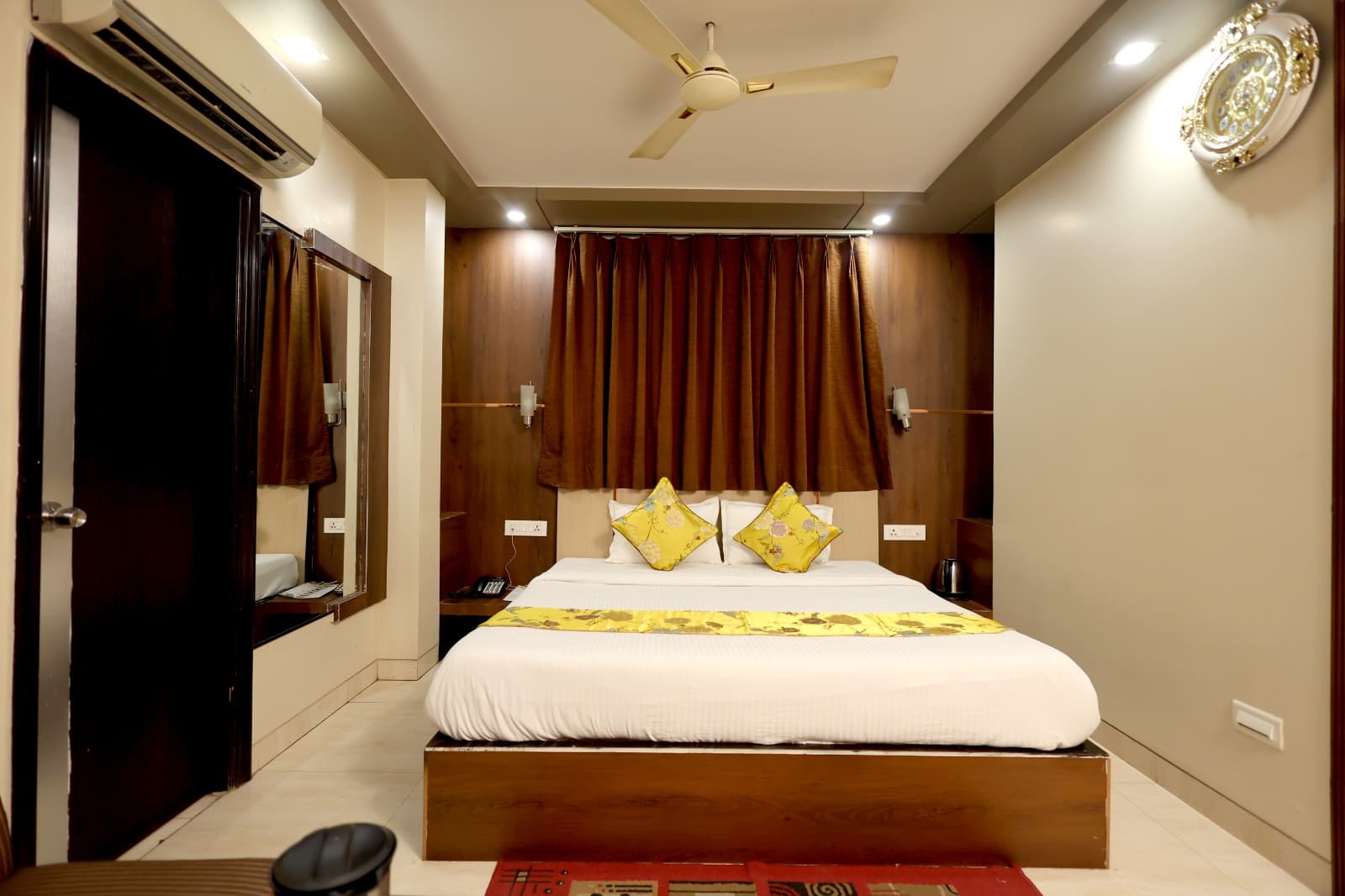 Heritage Suite Living Area