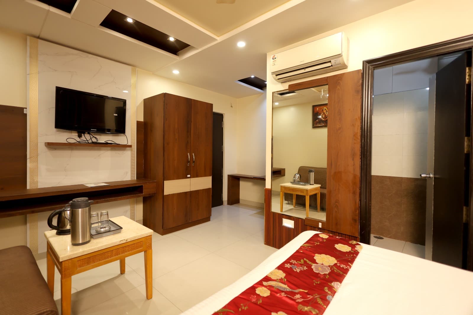 Triple Duplex Living & TV Zone